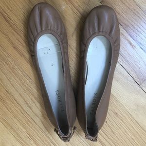 Tan leather flat, Talbots size 9